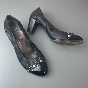 AGL LOGO CHAIN HEELS 37.5